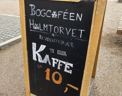 Bogcaféen Halmtorvet er åben