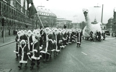 Filmvisning: Dejlig er den himmel blå, 1975